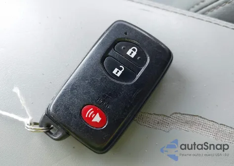 2015 Toyota Prius Four из США, поврежденный, VIN JTDKN3DUXF0448828